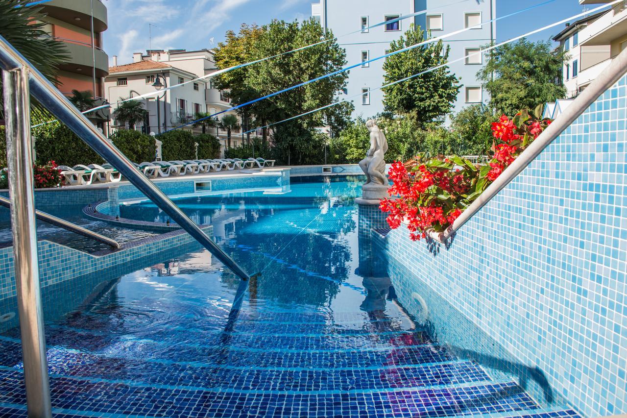Hotel Miranda เบลลาเรีย-อีเจอา มารีนา ภายนอก รูปภาพ